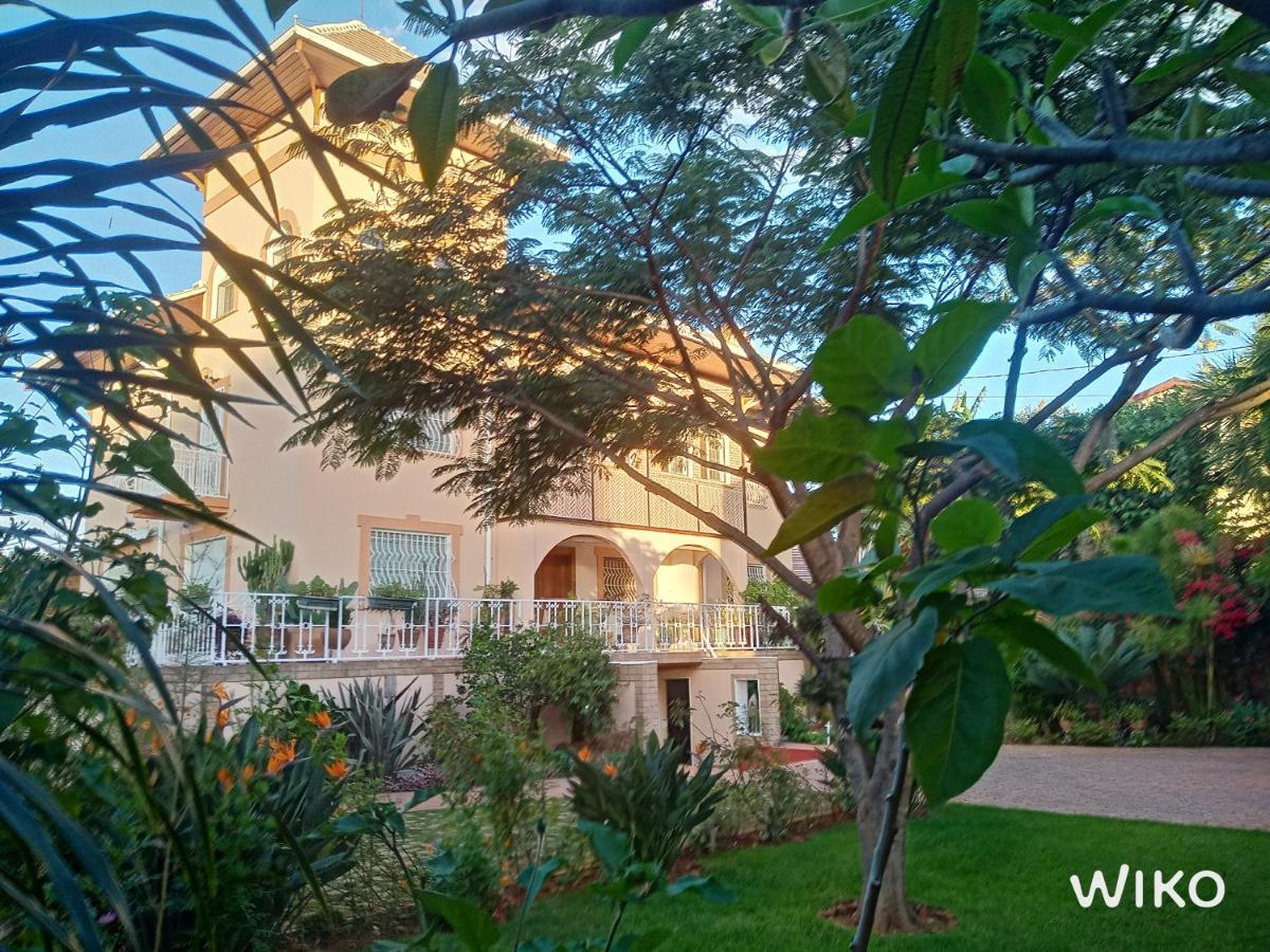 Chambre D'Hote Villa Maritampona Antsirabe Ngoại thất bức ảnh
