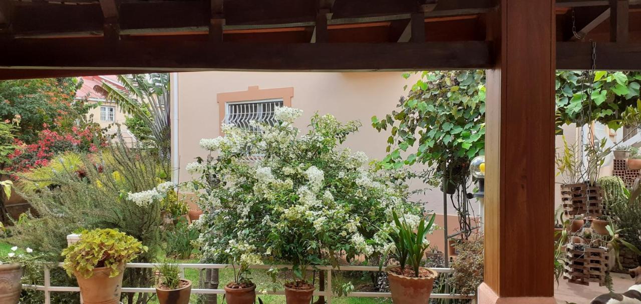 Chambre D'Hote Villa Maritampona Antsirabe Ngoại thất bức ảnh