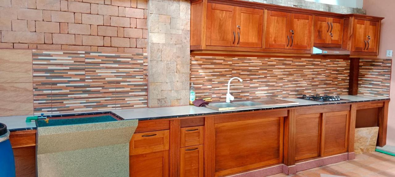 Chambre D'Hote Villa Maritampona Antsirabe Ngoại thất bức ảnh